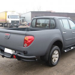Mitsubishi L200 Dark Grey