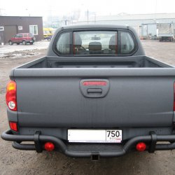Mitsubishi L200 Dark Grey