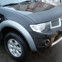 Mitsubishi L200 (, )