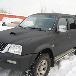 Mitsubishi L200 ( )