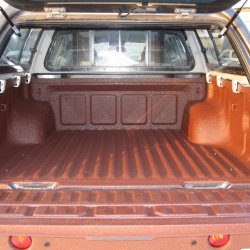 Mitsubishi L200 (, )