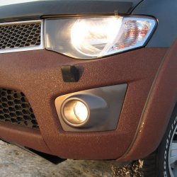 Mitsubishi L200 (, )