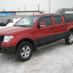 Nissan Navara ()