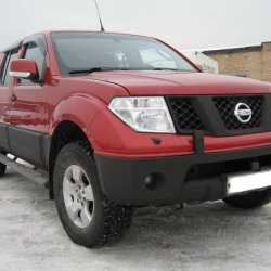 Nissan Navara ()
