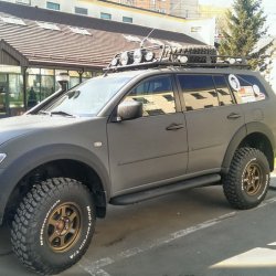 Mitsubishi Pajero Sport 3