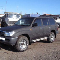 Toyota Land Cruiser 105