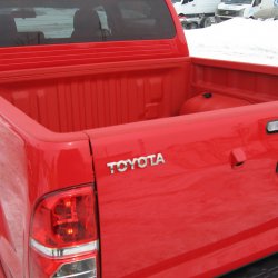 Toyota Hilux ()