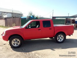 Nissan NP300 RED