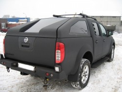 Nissan Navara Black