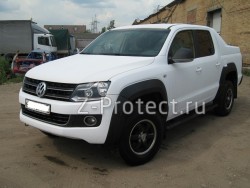 VW Amarok White black